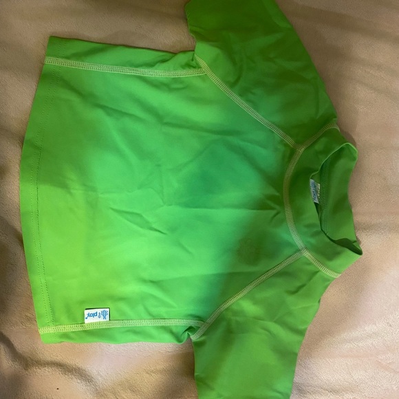 Infant swim trunks and rash guard - Picture 3 of 6